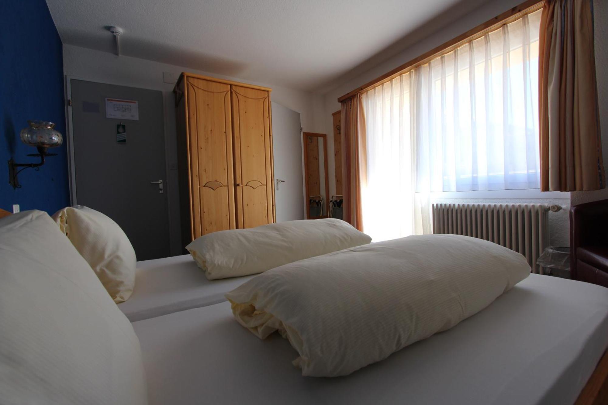 Hotel Al Rom Чирв Номер фото