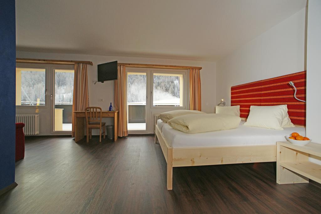 Hotel Al Rom Чирв Экстерьер фото